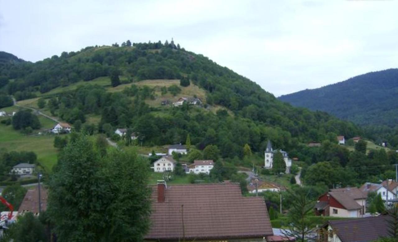 Appartement Cosy A Cornimont 30 M² Avec Terrasse Et Vue Montagne Zewnętrze zdjęcie